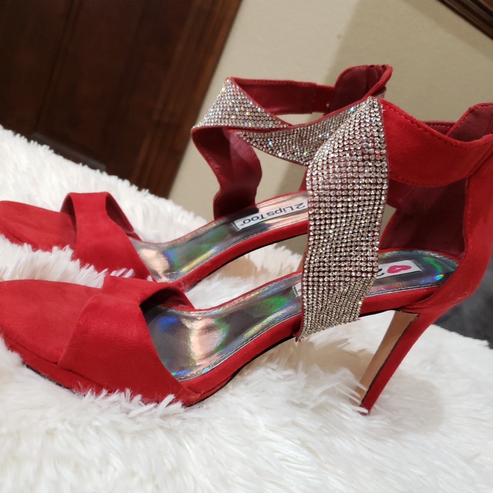 2lips red heels